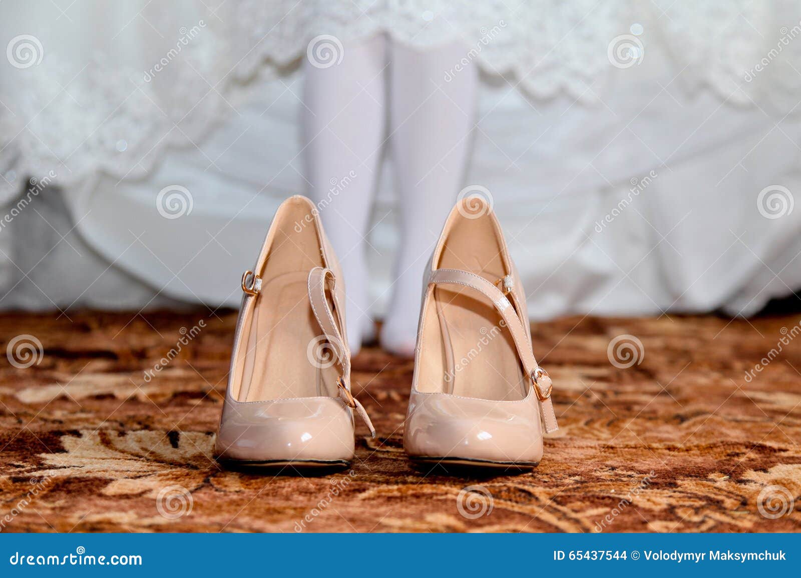 Cream wedding shoes stock photo. Image of bride, bridal 65437544