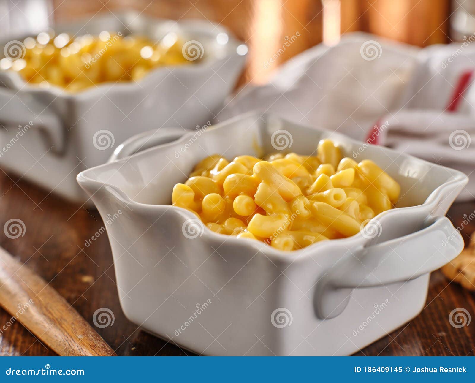 Creamy Mac And Cheese In Dish Stock Image Image Of Pasta Yellow 186409145