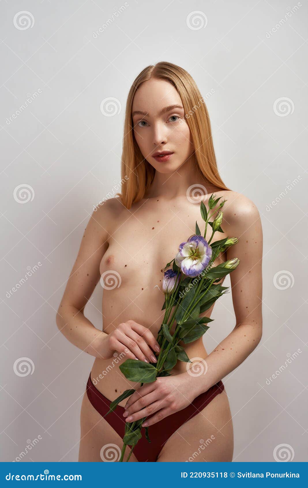 Naked boobs women