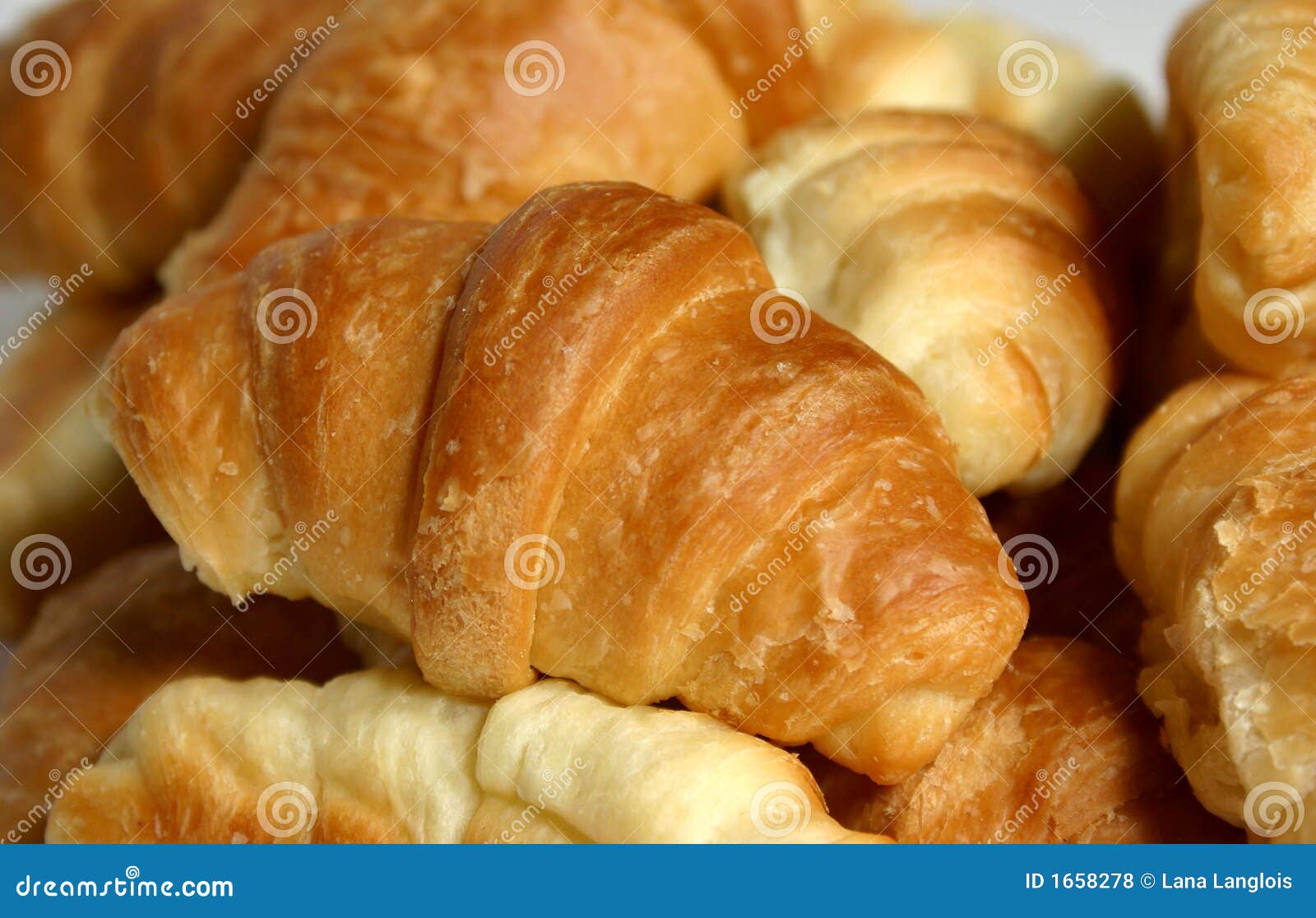 Crescent foto de archivo. Imagen de pasta, culinario, grupo 1658278