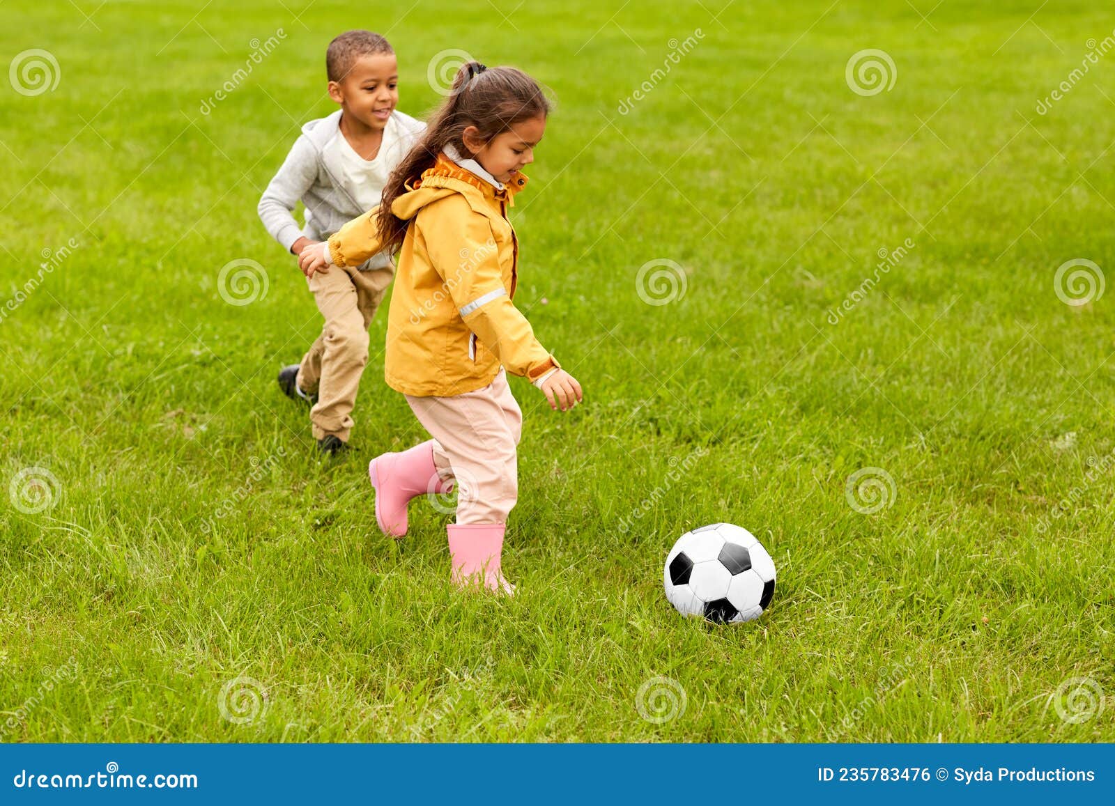 Brincadeiras com bola para crianças