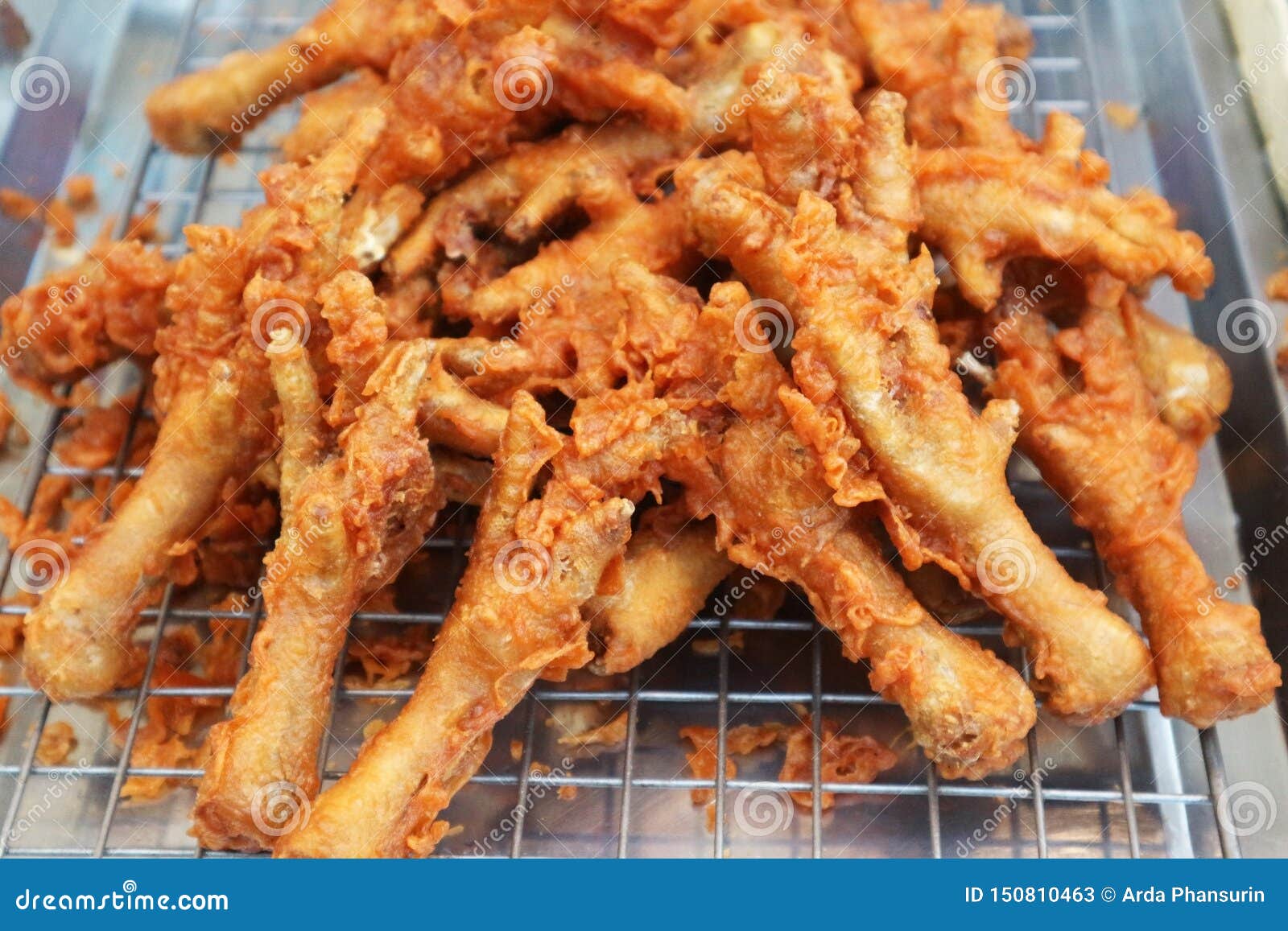 Crispy Deep Fried Chicken Feet Stock Image - Image of booth, crispy