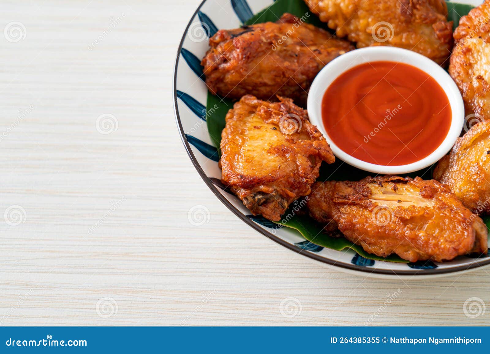 Crispy Fried Chicken with Fish Sauce Stock Image Image of golden