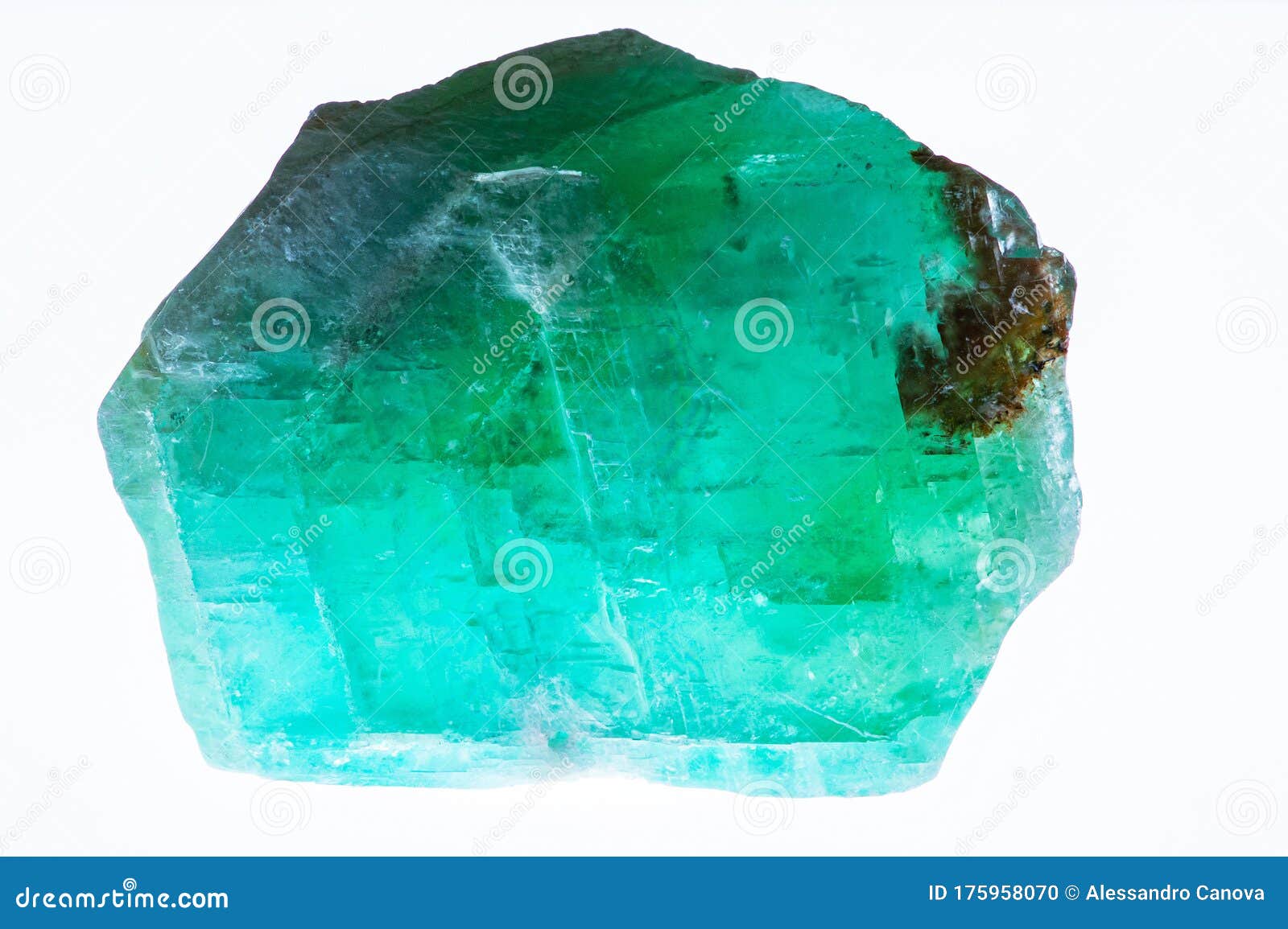 pietra di calcite verde grezza