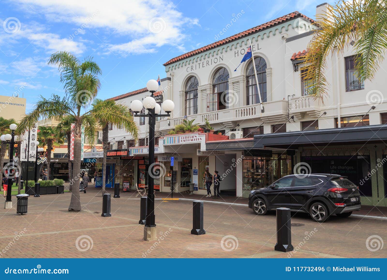 Napier, New Zealand. the Historic Criterion Hotel Building Editorial ...