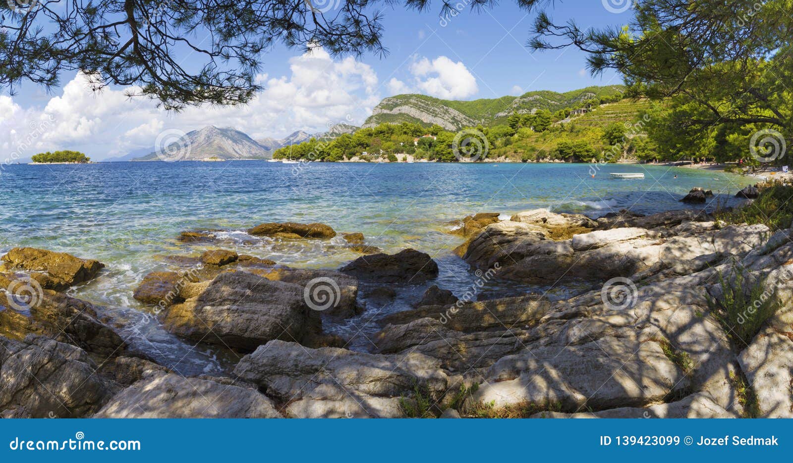 Croatia - the Coast of Peliesac Peninsula Near Zuliana Village Stock ...