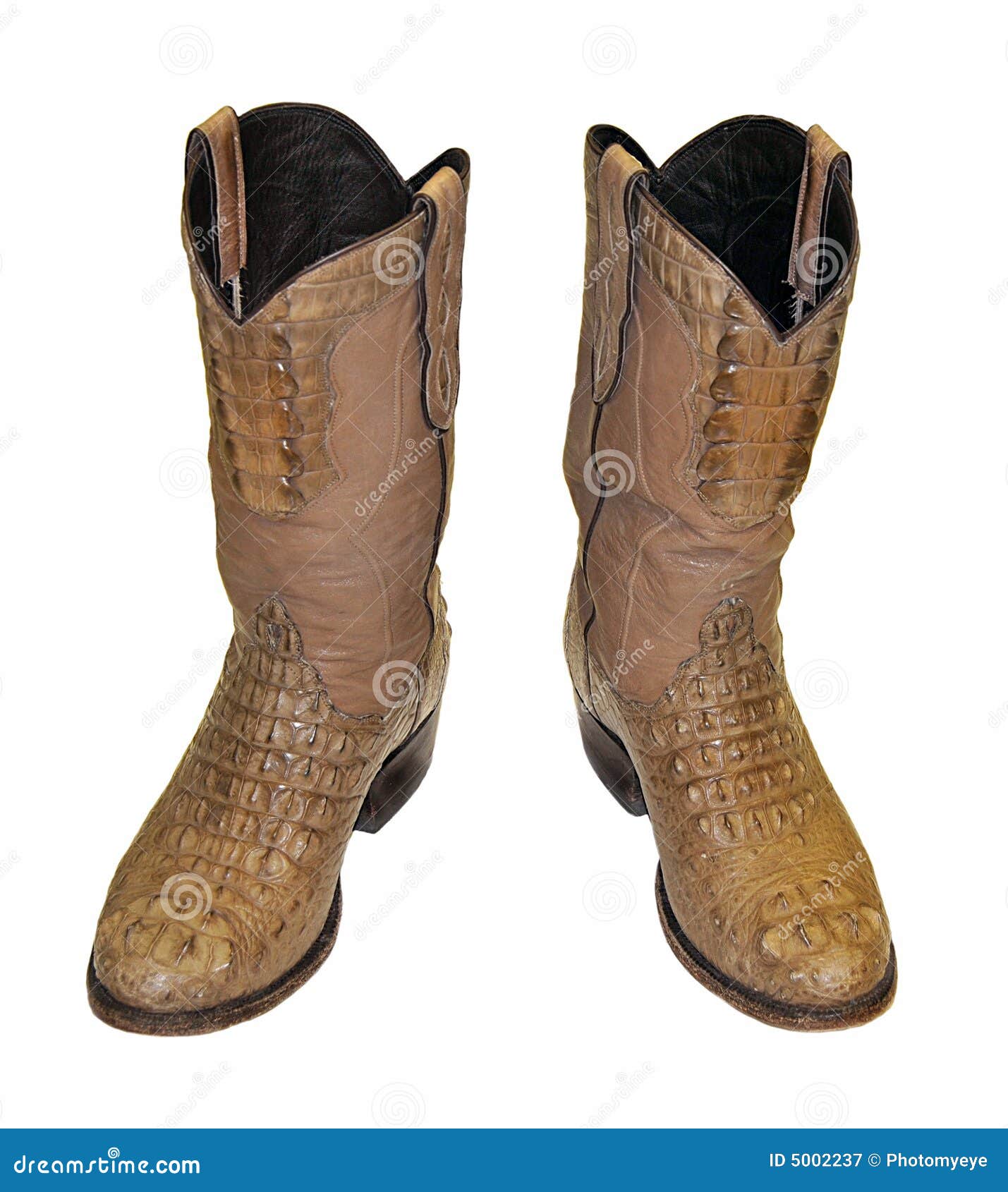 Free cowgirl boots The cowboy boots are so much fun to crochet for the toddlers, and the style is just so apt for the boys and girls and with the simple change of the colors you can crochet these fashionable boots for the little ones of your house.