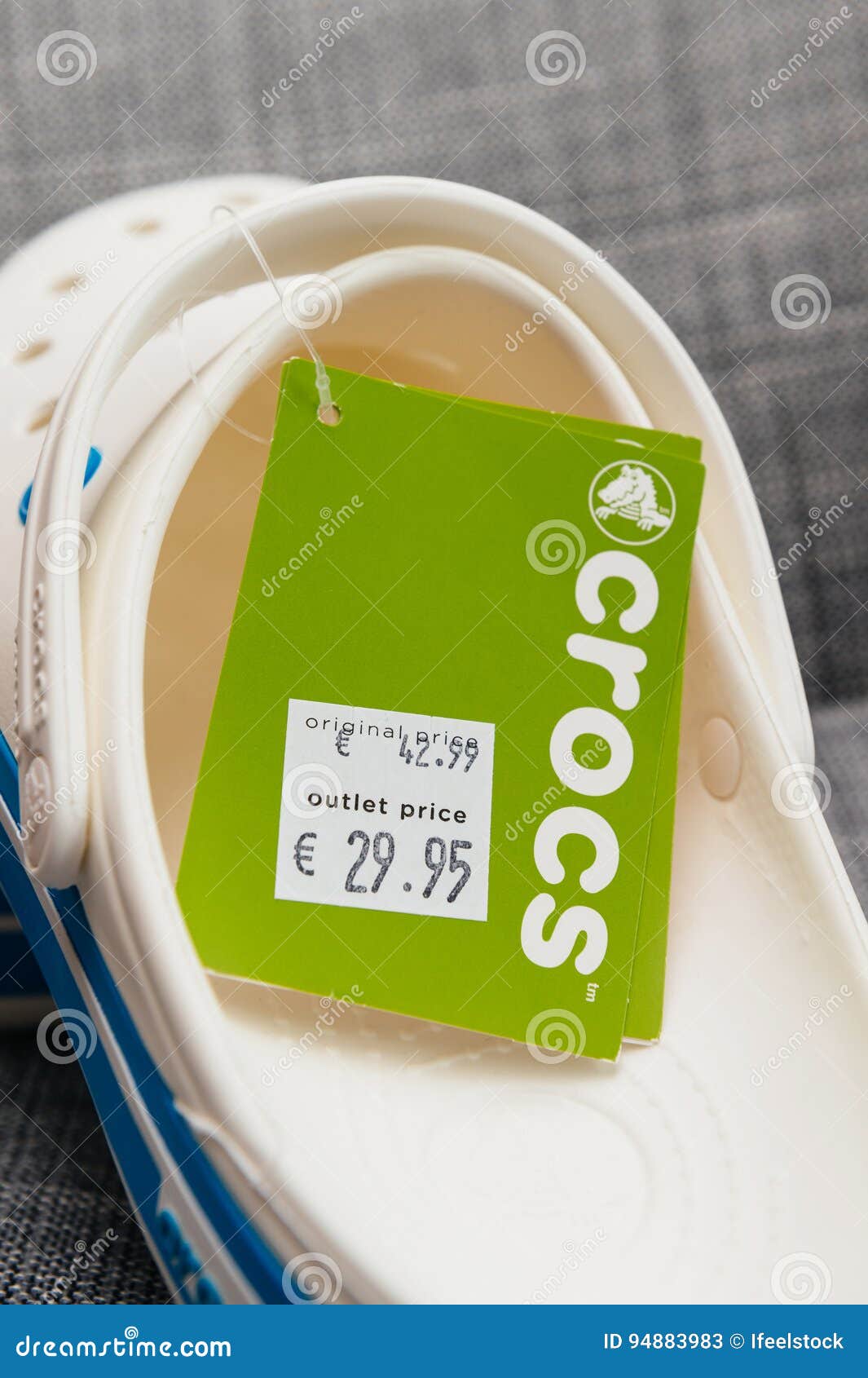 crocs bag price