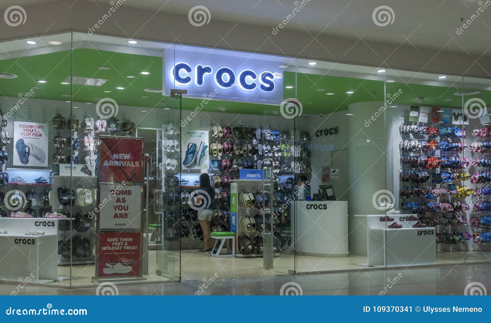 crocs in city centre