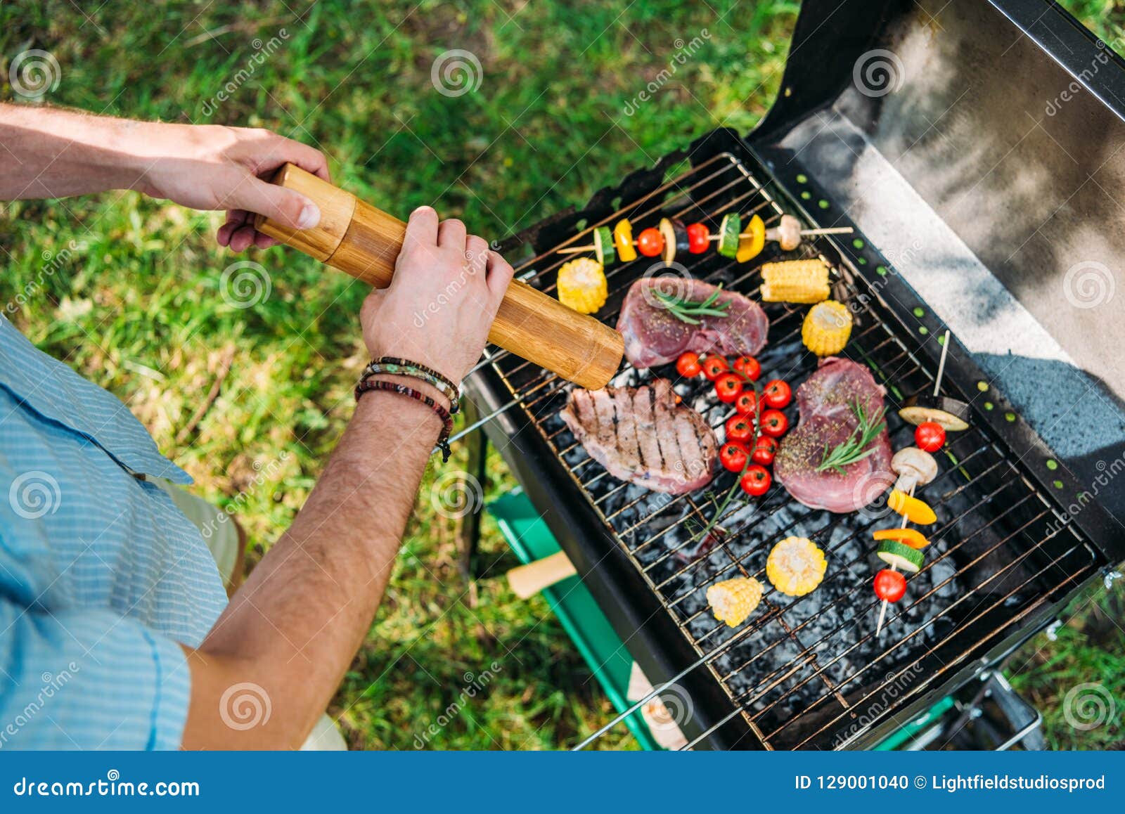 1,191,878 Bbq Grill Royalty-Free Images, Stock Photos & Pictures