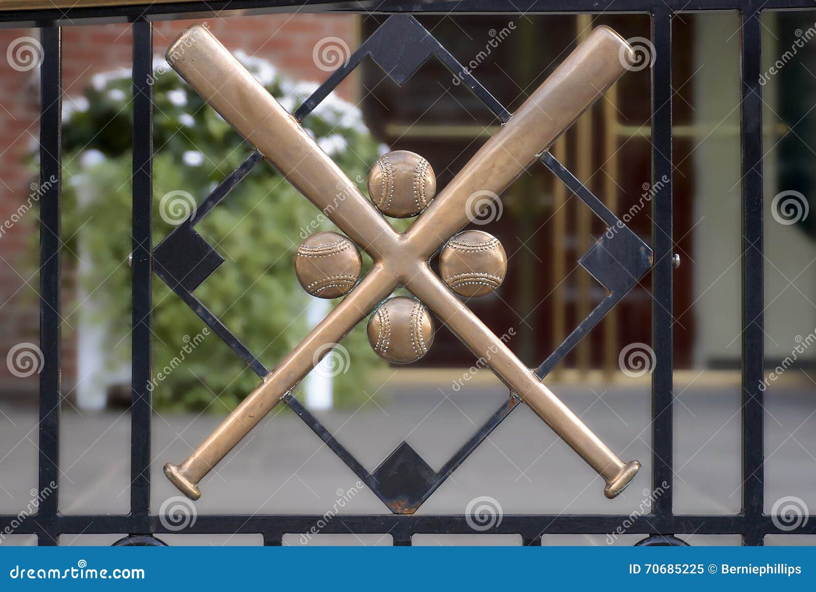 crossed baseball bats