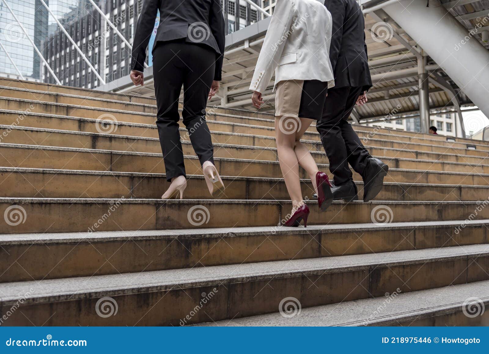 Crowd Business People Walking Go To Work in Modern City Life To Working ...