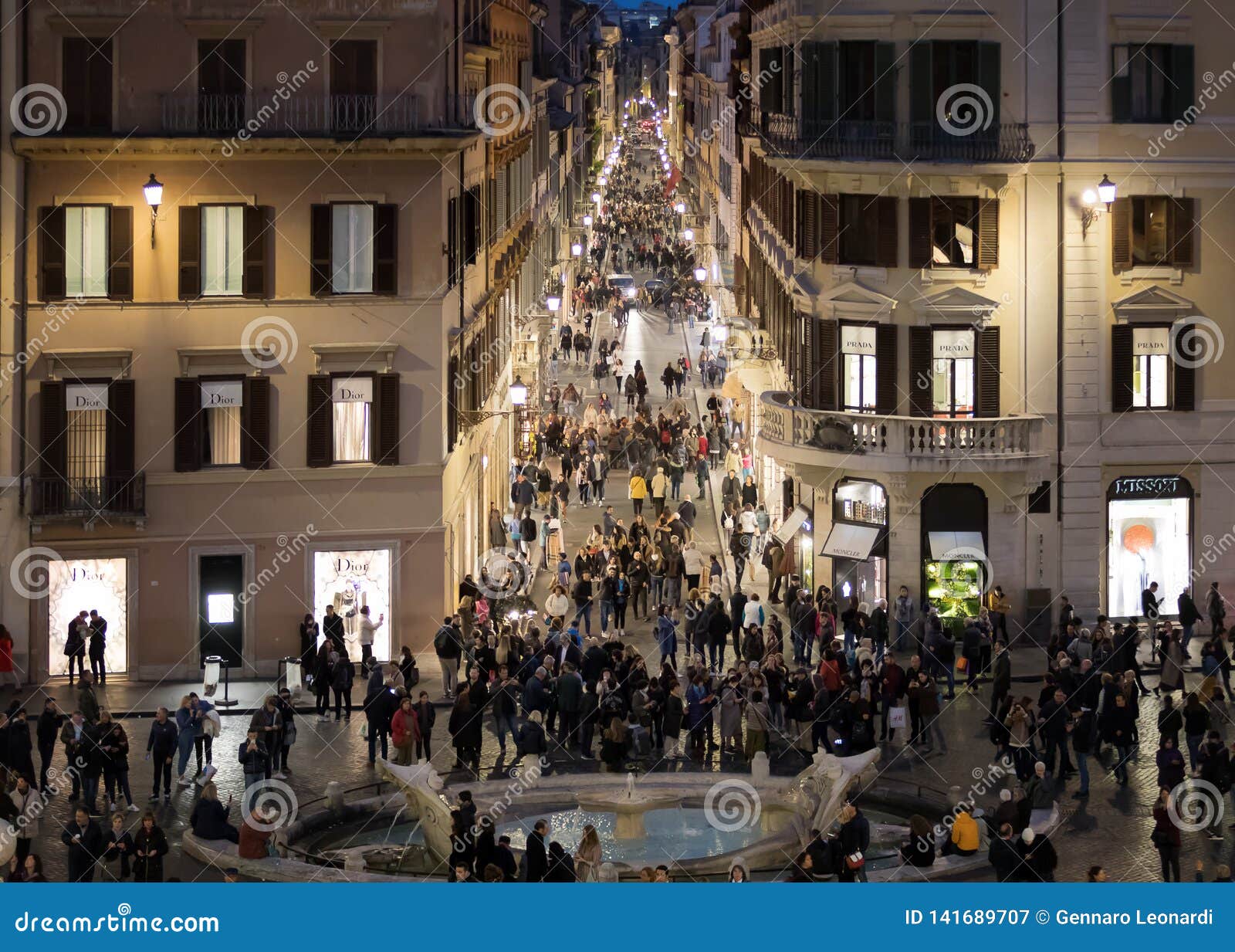 Crowd in Piazza Di Spagna and Via Condotti in Rome, Italy. the Palaces of  Fashion and the Windows of Luxury Shops Editorial Photography - Image of  condotti, spagna: 141689707