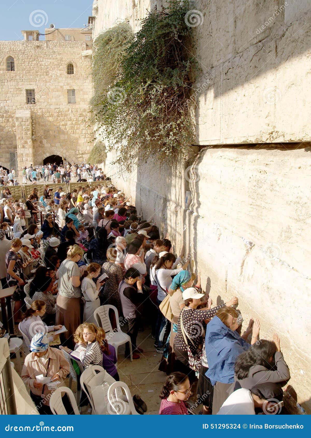 The Crowd of Pilgrims Prays at the Wailing Wall in Jerusalem, is Editorial Stock Image Image