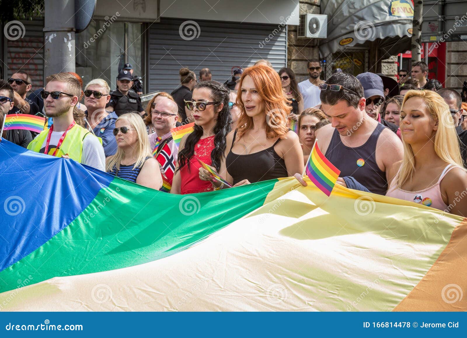 Price srbija gay Gay Pride