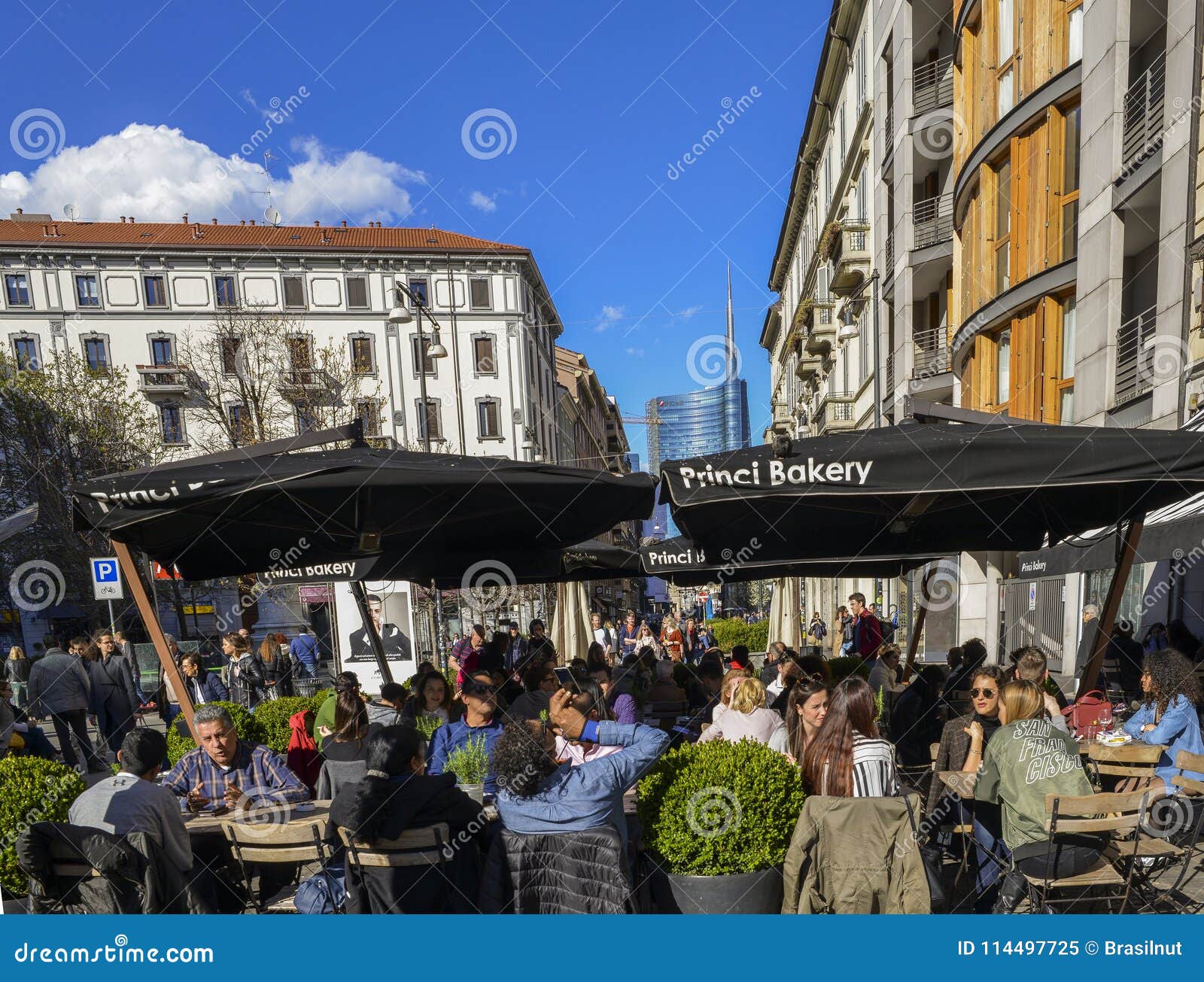 A Crowded Cafe on Corso Garibaldi, One of Milan`s Most Streets Editorial Image - Image of milano, espresso: 114497725