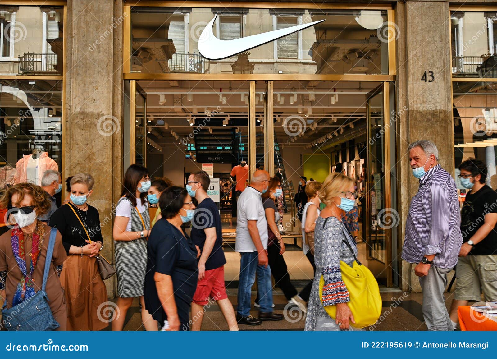 1,701 Nike People Stock Photos - Free & Royalty-Free Stock Photos from  Dreamstime