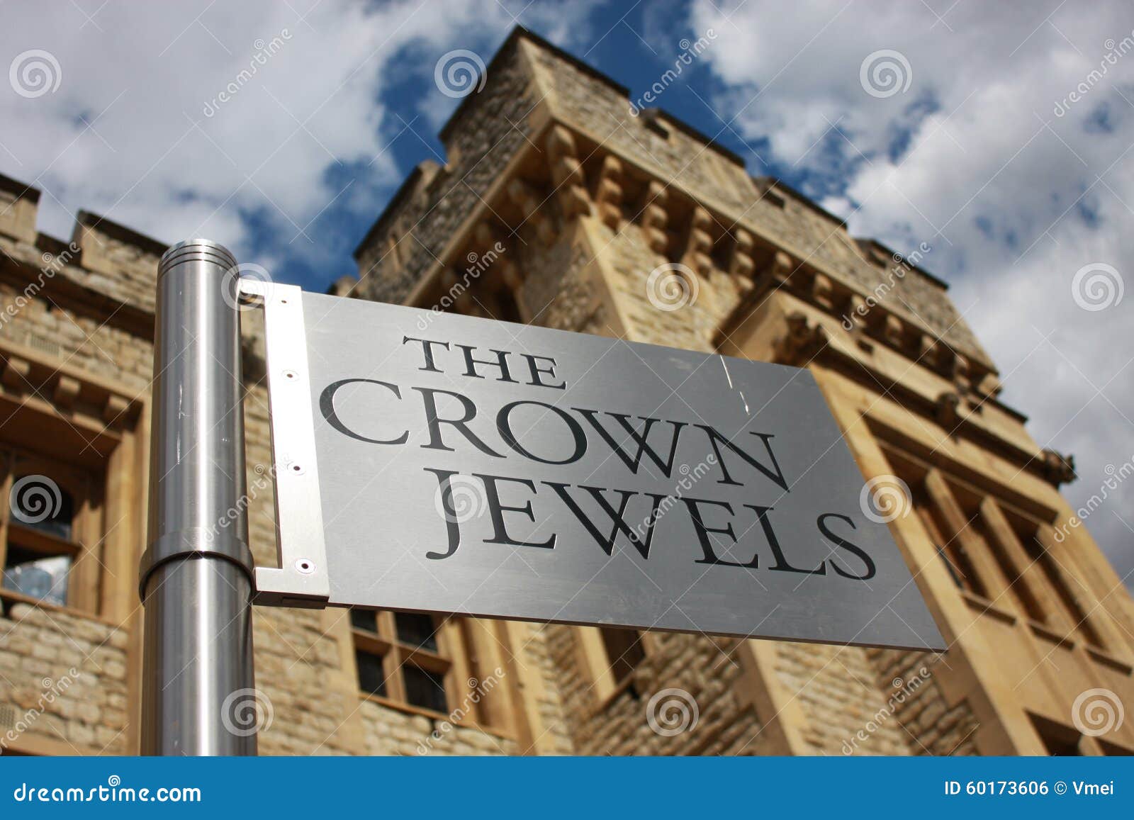 the crown jewels of london