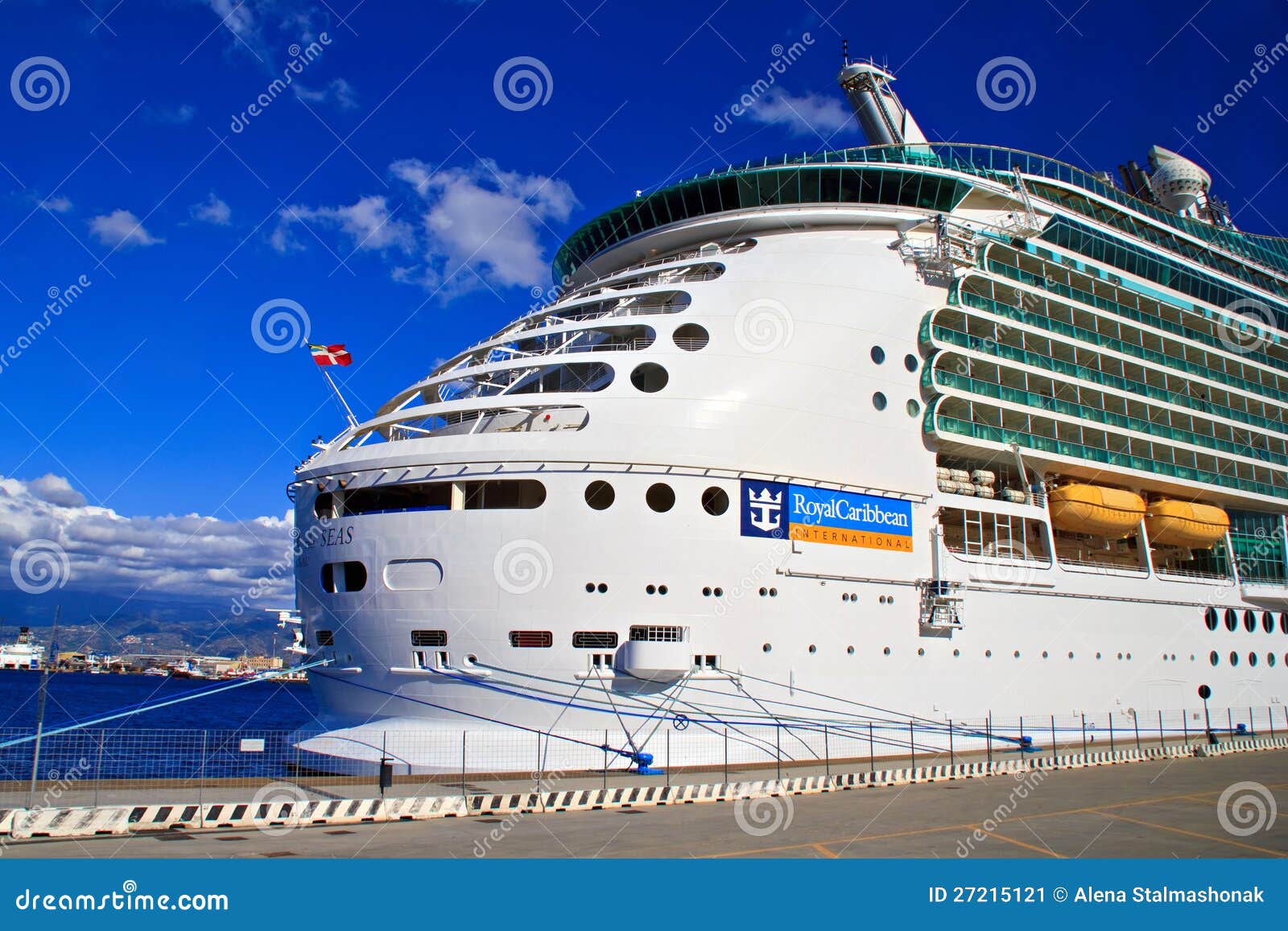 Cruise Ship - Mariner Of The Seas Editorial Photo - Image 