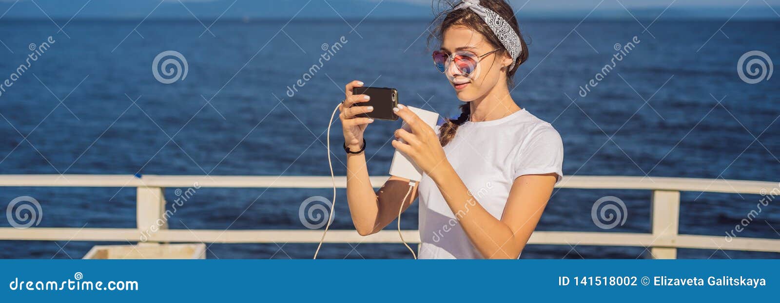 can you text on a cruise ship