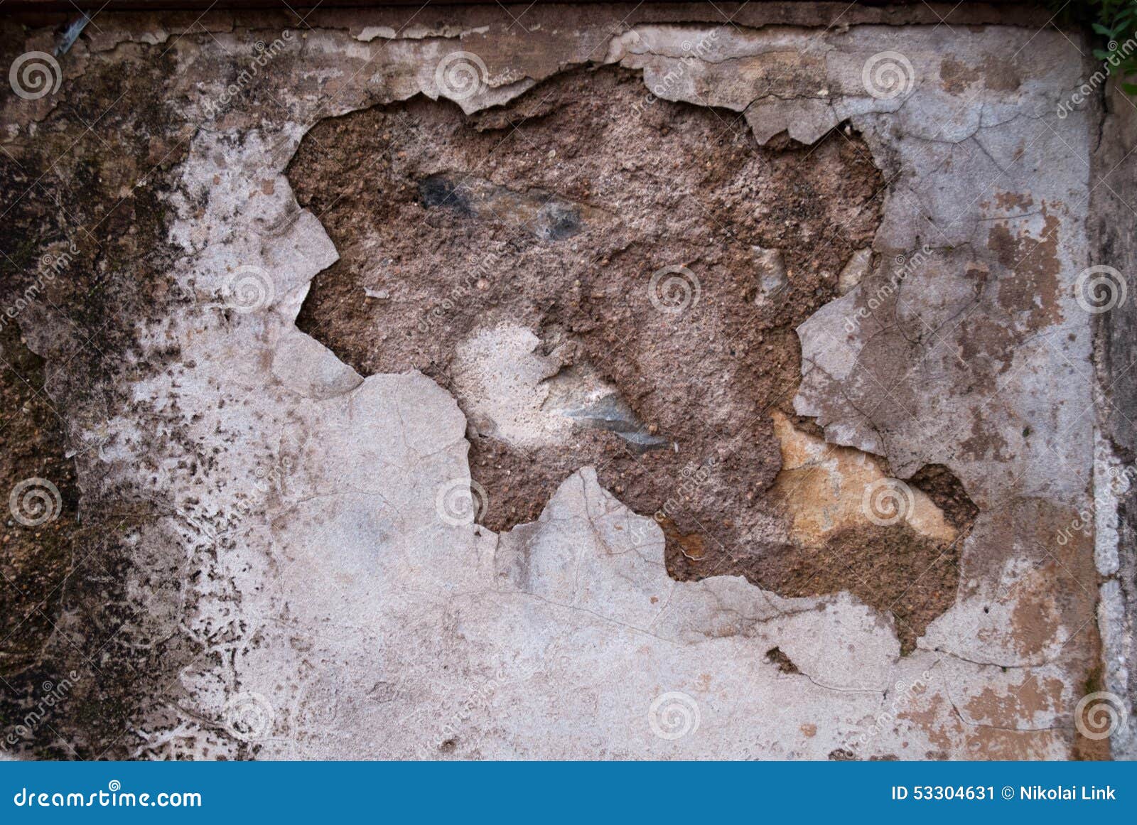 Crumbling plaster stock image. Image of spain, nasty 53304631