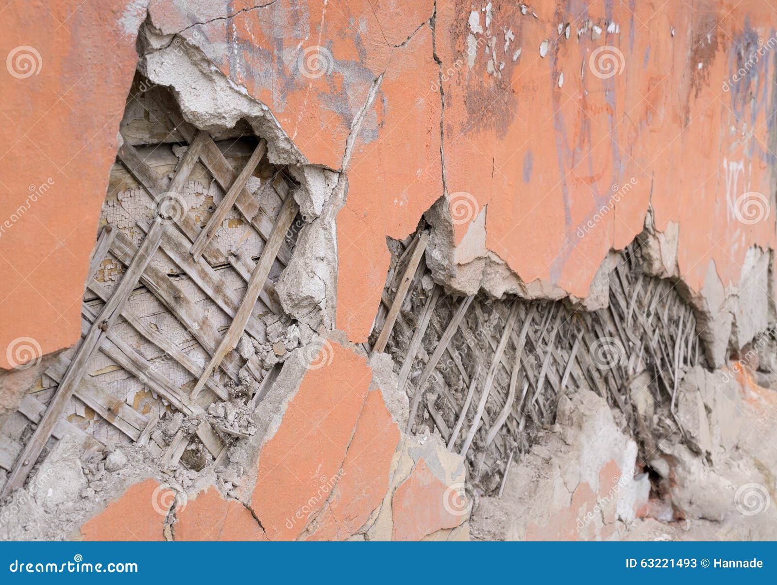 Crumbling plastered wall stock image. Image of repair 63221493