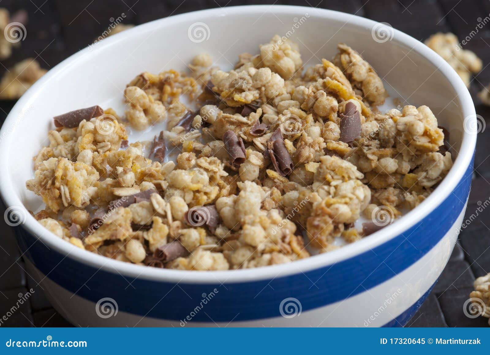 Crunchy nut clusters stock image. Image of milk, nutrition - 17320645