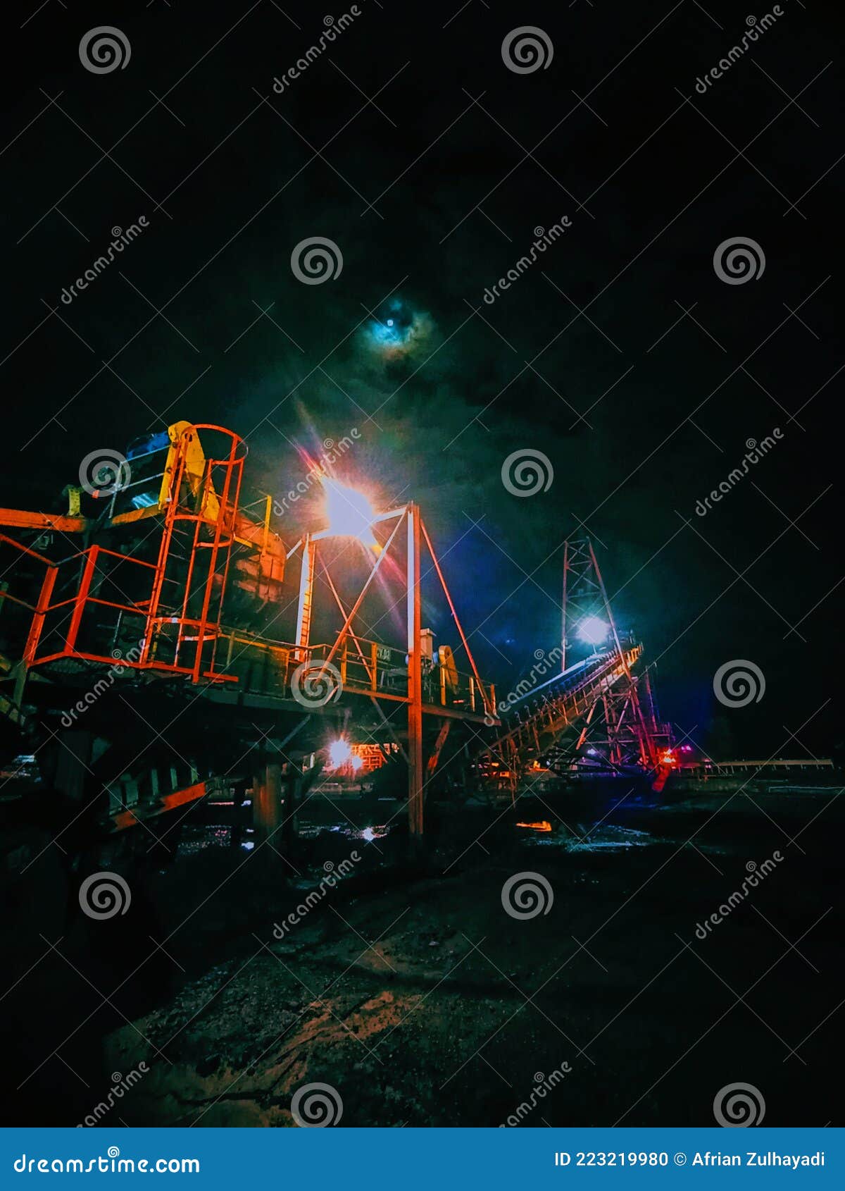 Crusher Coalmine Night Work Skybeauty Stock Photo - Image of night