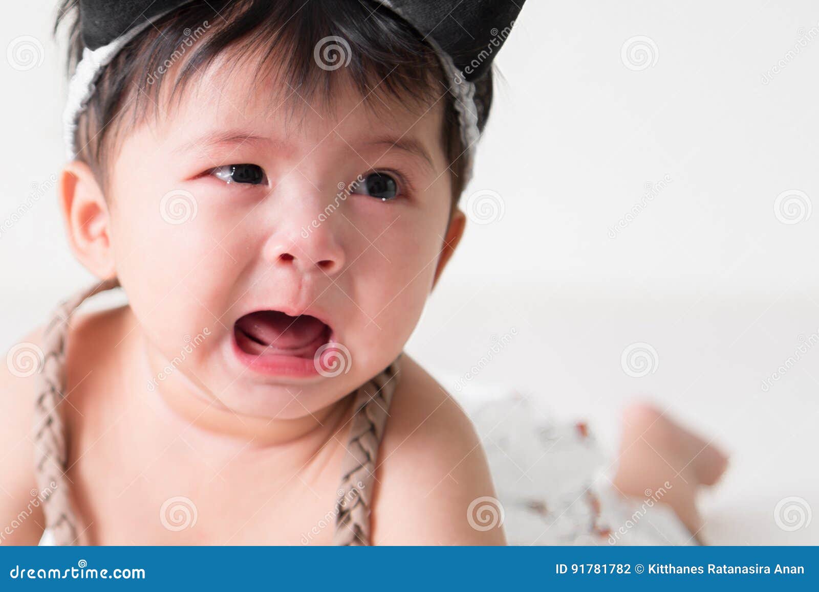 6 month old screaming