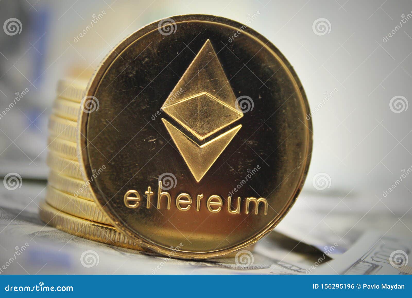 Crypto ETH Ether Coin Chiudi Fotografia Stock - Immagine ...