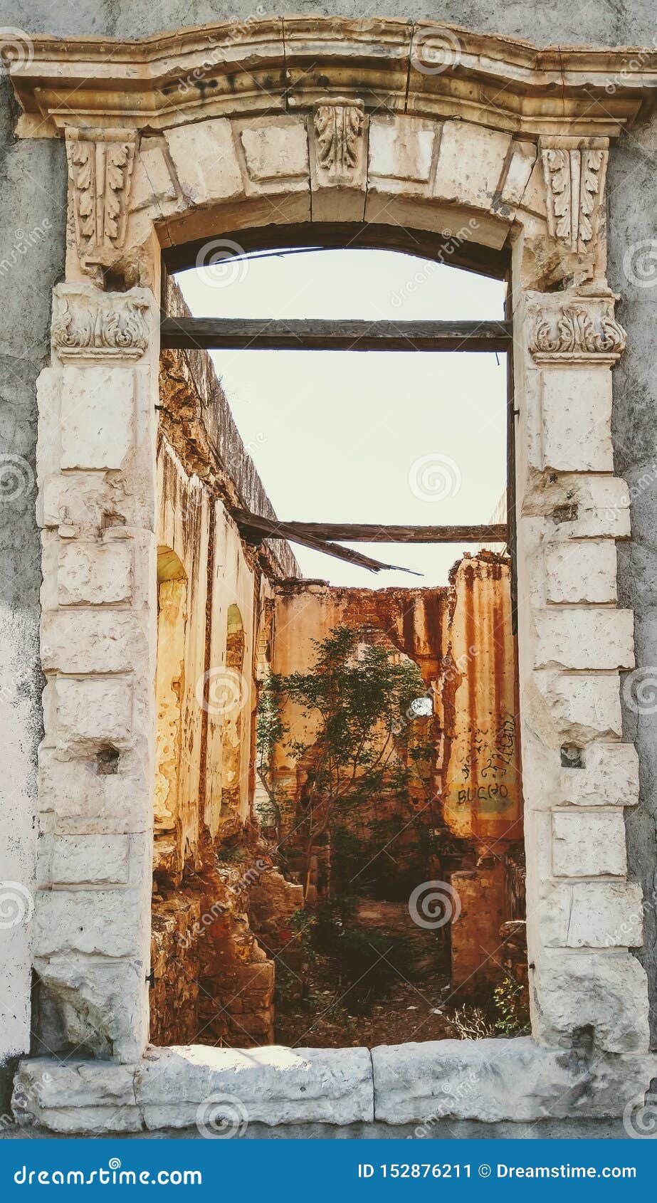 `cuartel de villa` window view