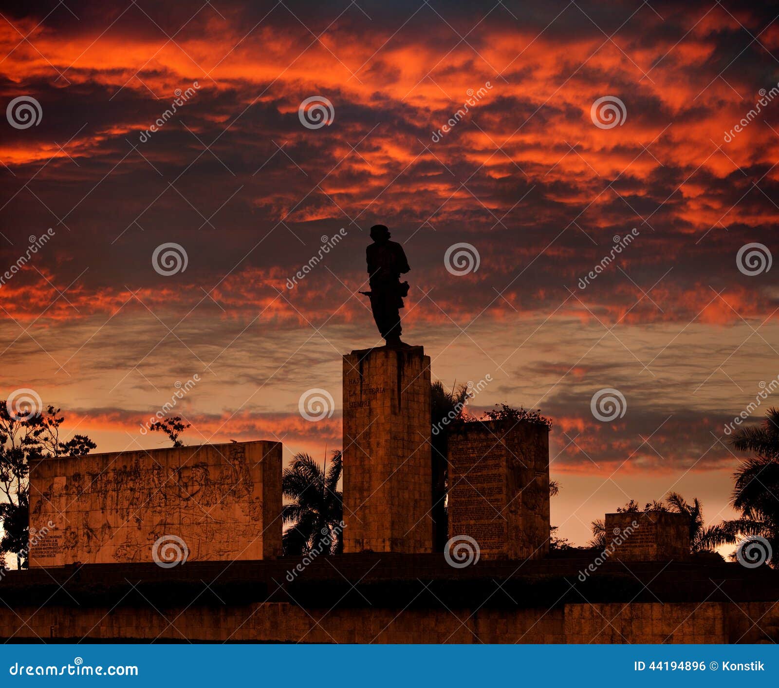 cuba. santa clara. monument che guevara