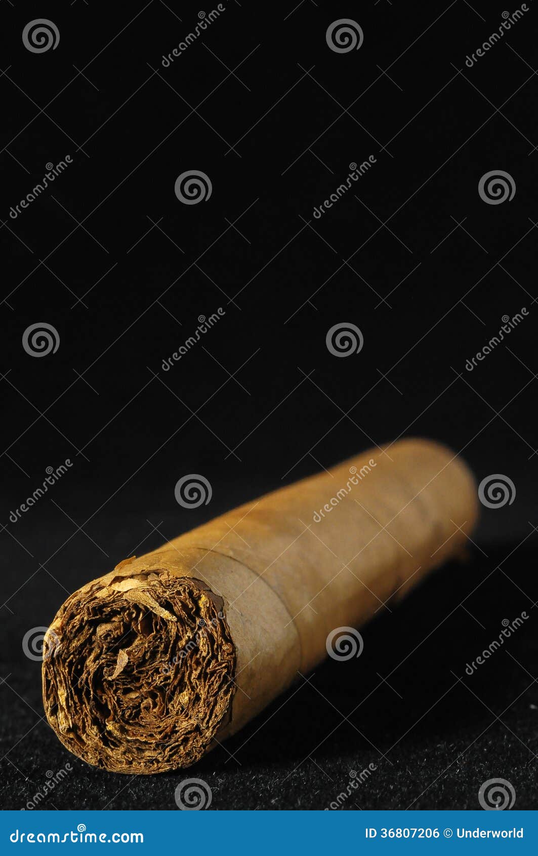 Cuban Brown Havan Cigar stock photo. Image of smoke, relaxation 36807206