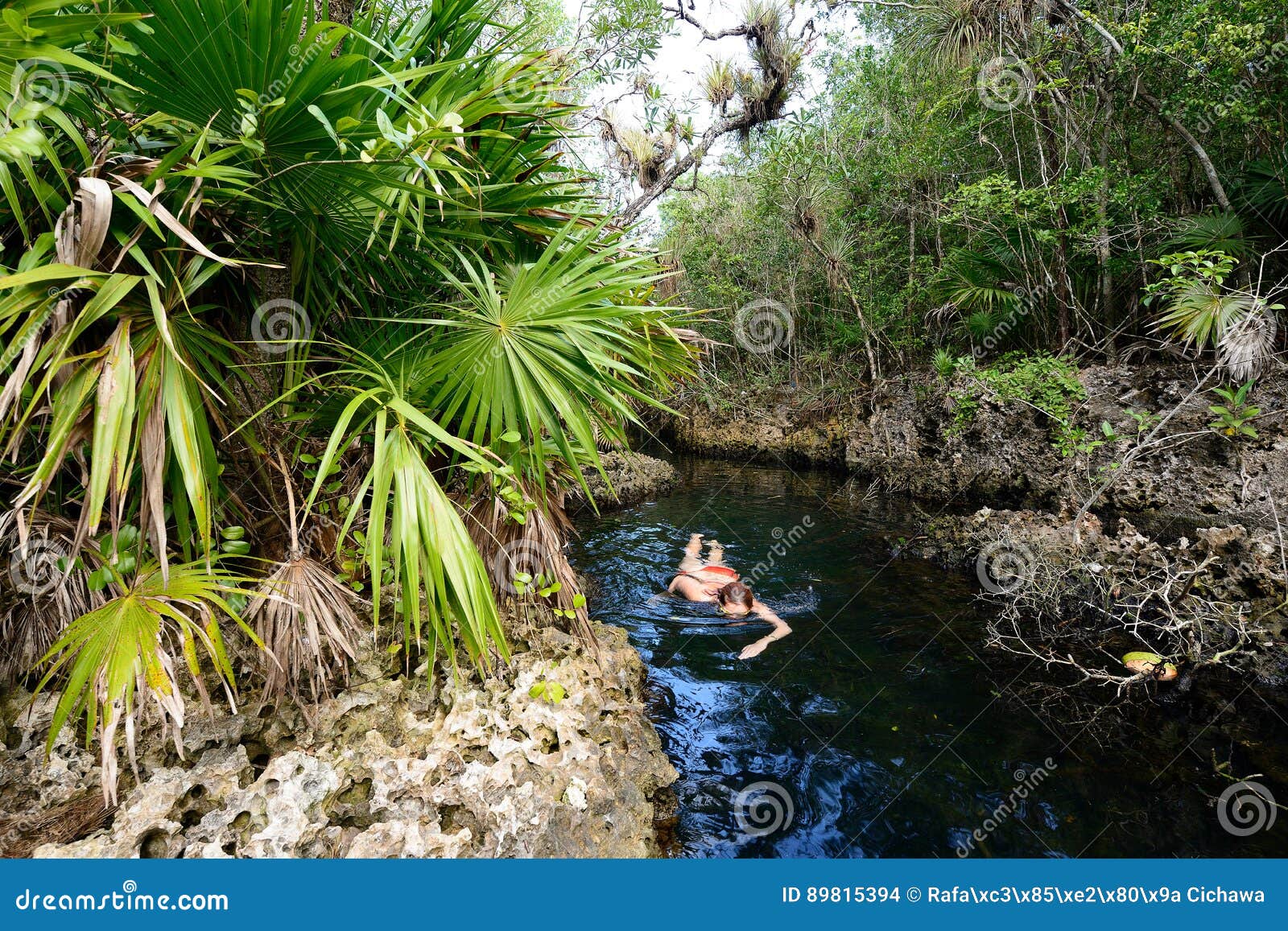 cuban cenotes - cueva de los peces near giron beach