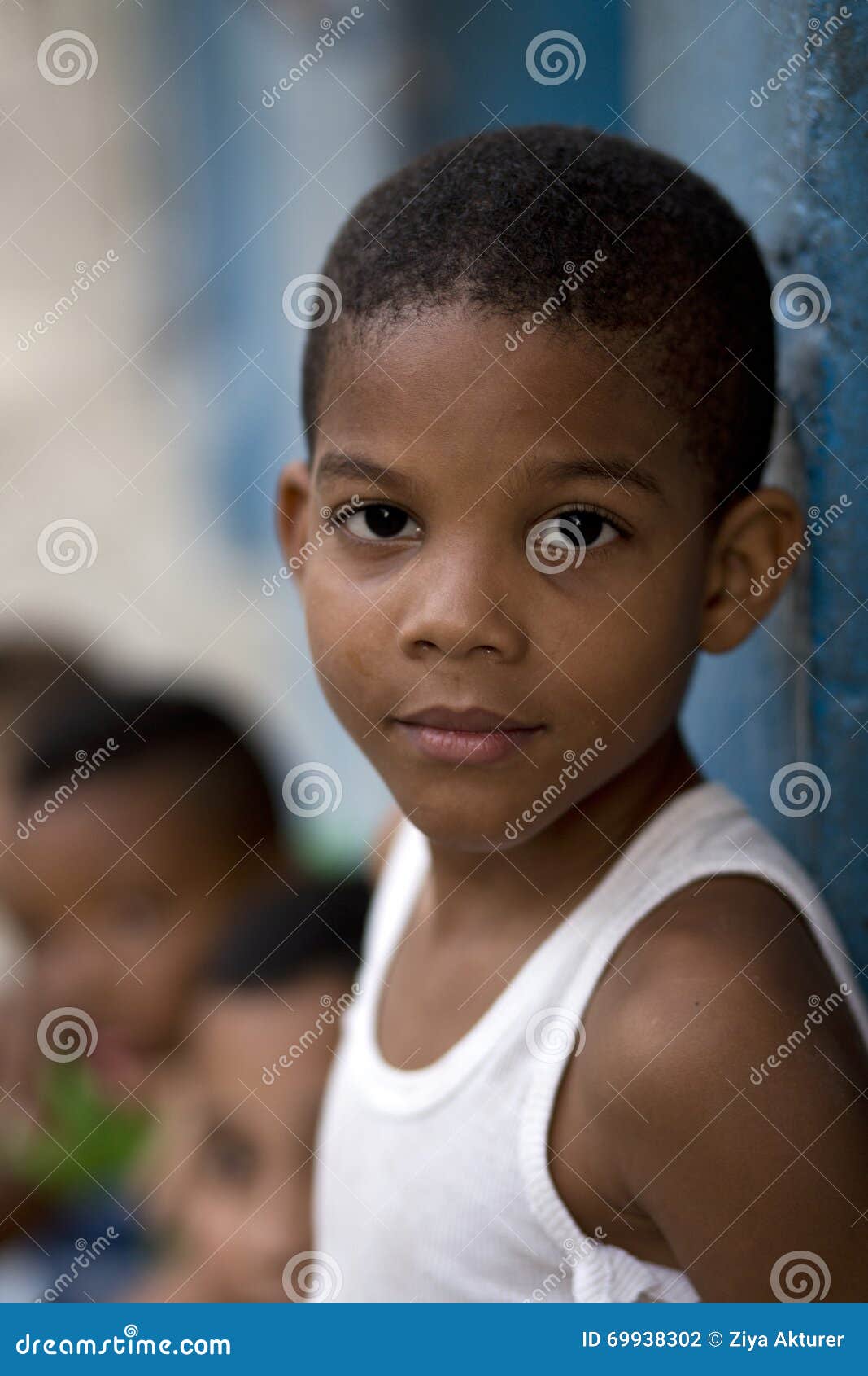 Cuban people editorial photography. Image of street, vieja - 69938302