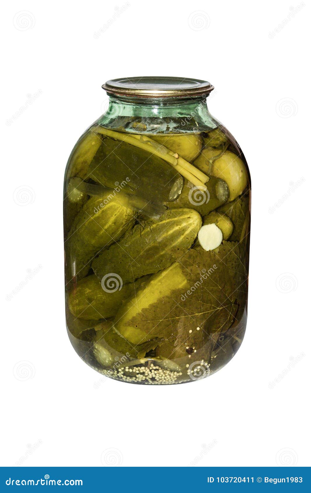 the cucumbers in three-liter jar