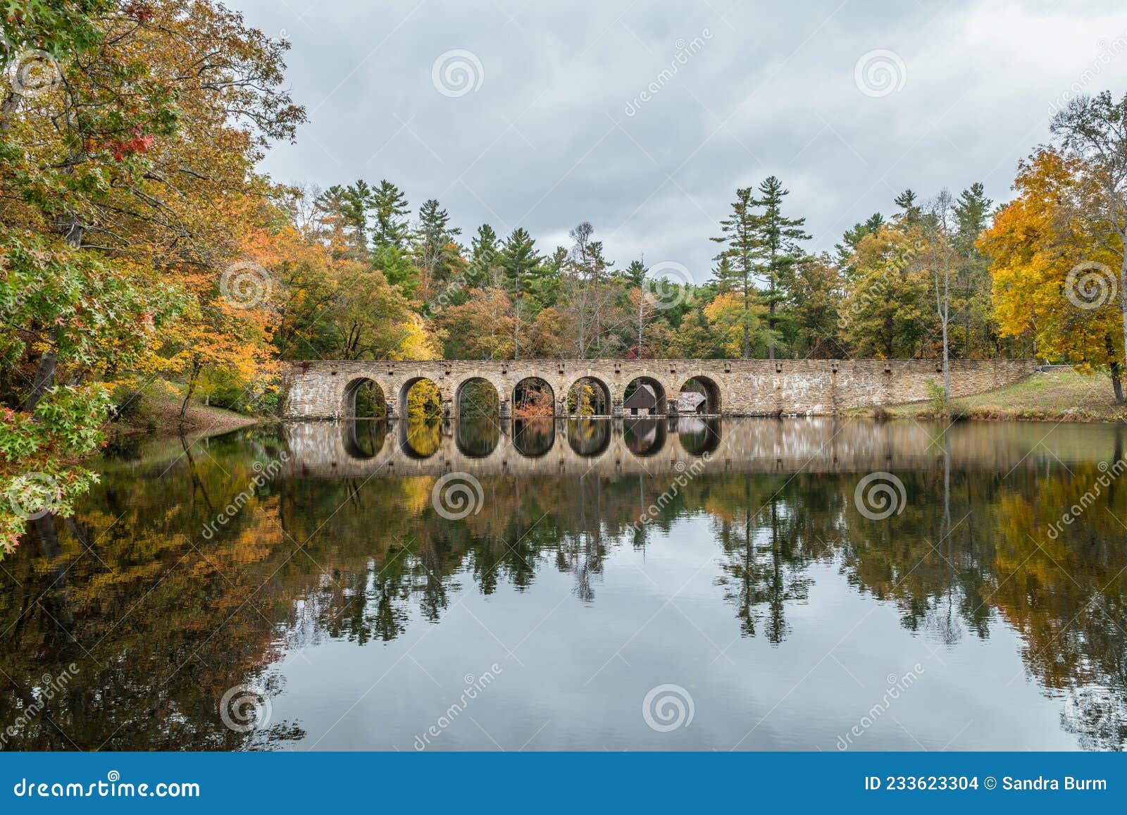 cumberland mountain state park in autumn