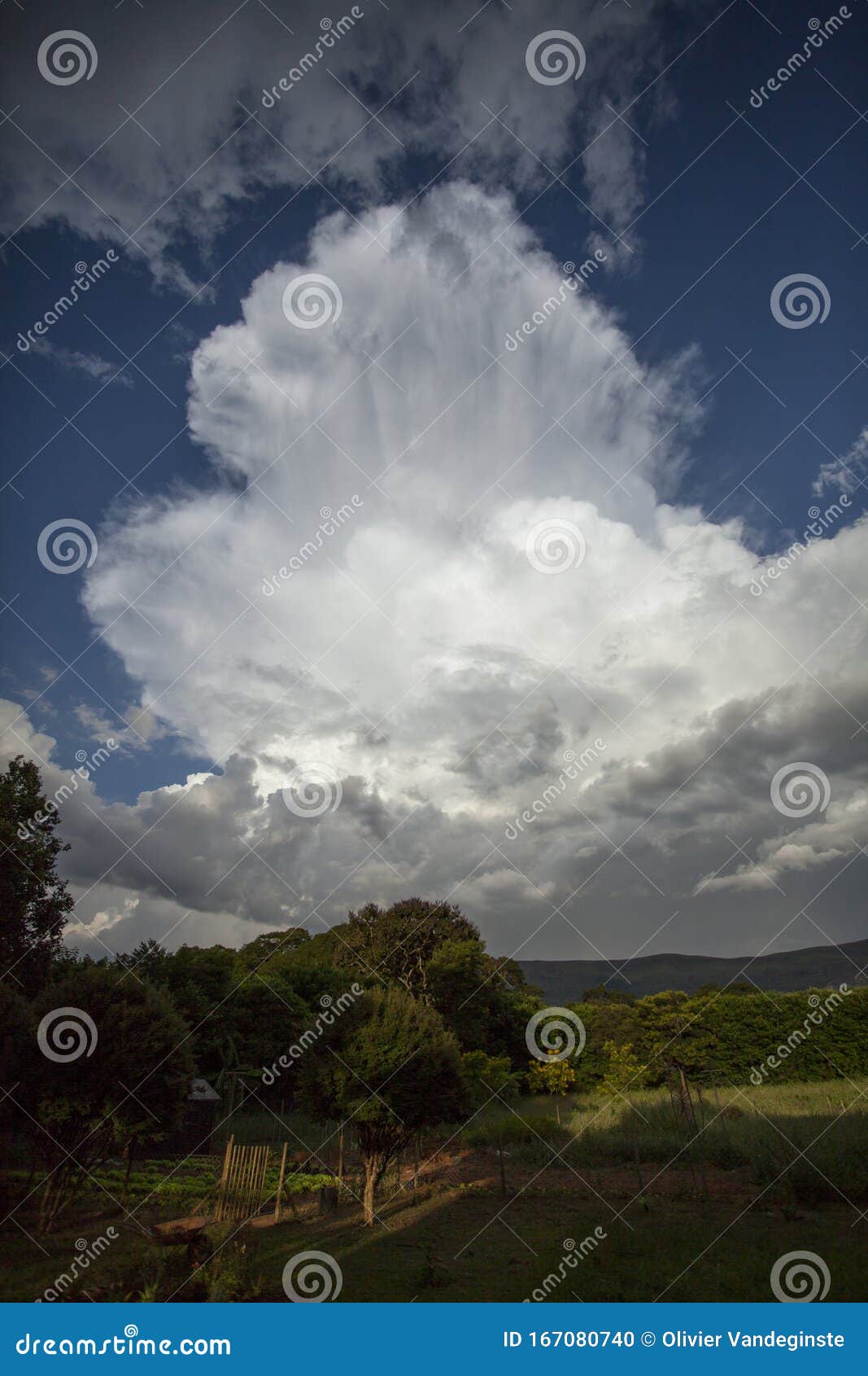 thunderstorm forming over the hills of minas gerais.