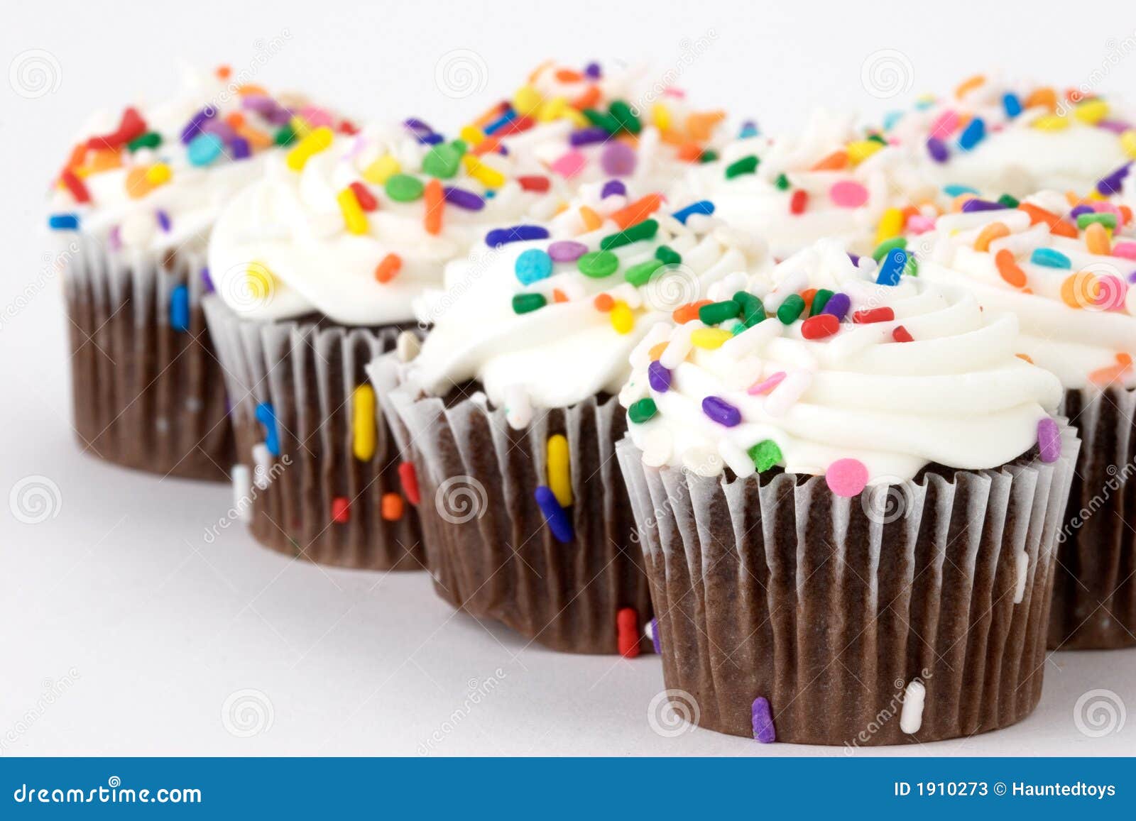 35,084 Cup Cakes Stock Photos - Free & Royalty-Free Stock Photos from  Dreamstime