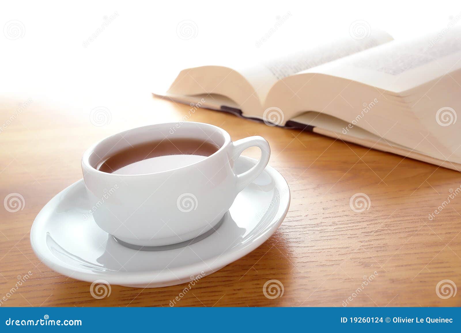 https://thumbs.dreamstime.com/z/cup-coffee-big-book-leisure-wood-table-19260124.jpg