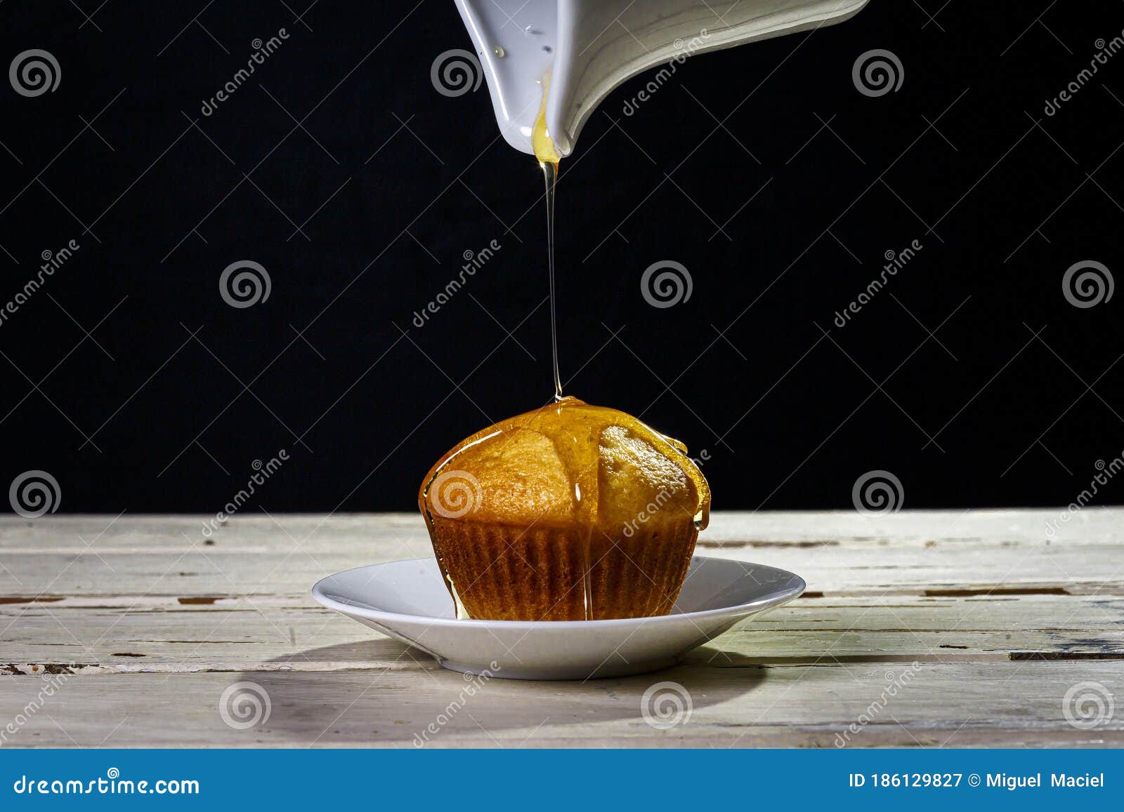 cupcake whit syrup