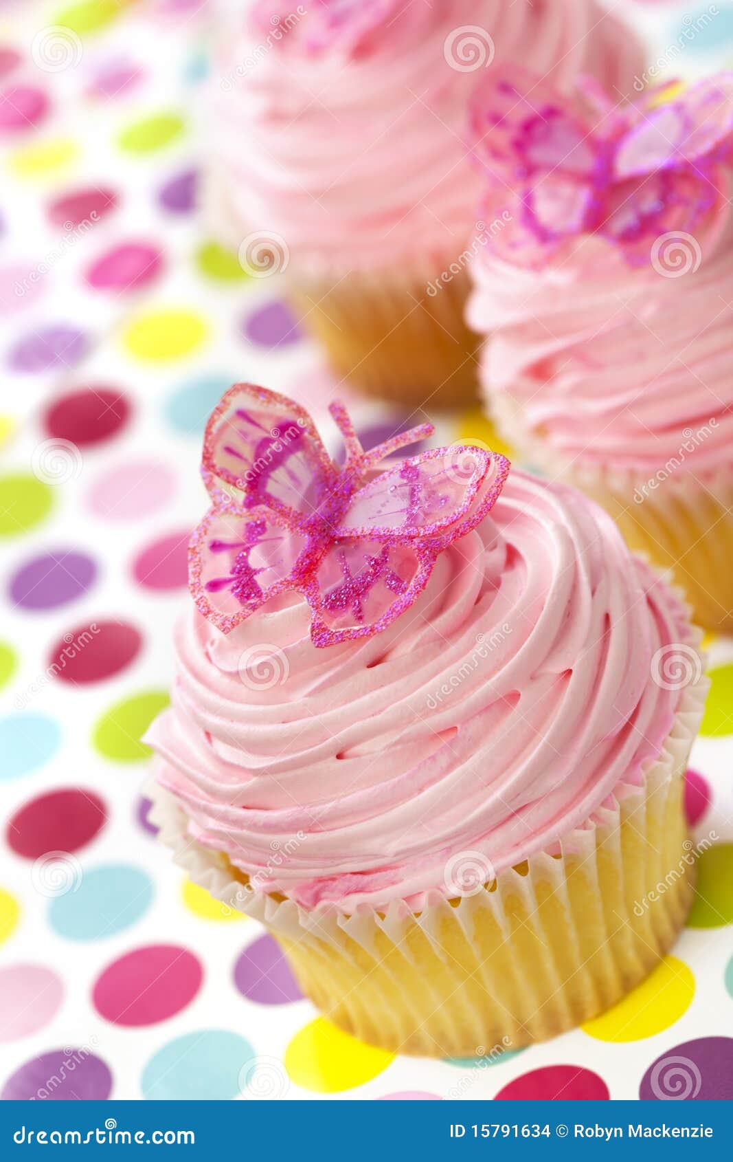 4,164 Cake Glitter Stock Photos - Free & Royalty-Free Stock Photos from  Dreamstime