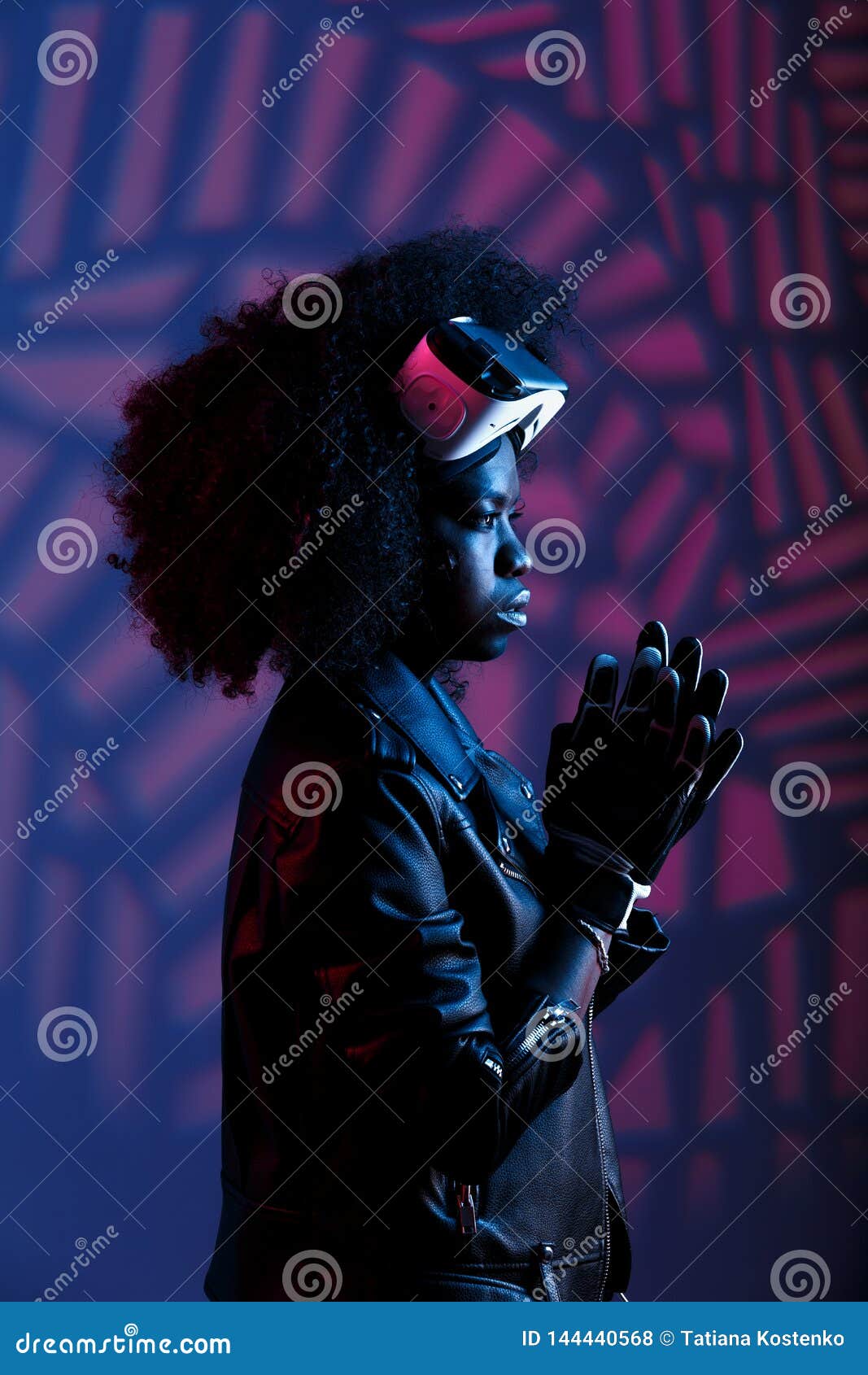 2+ Thousand Cyberpunk Girl Royalty-Free Images, Stock Photos