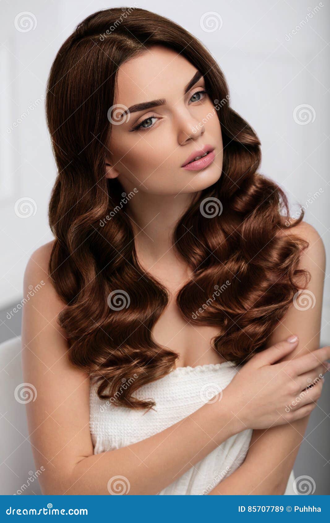 Curly Hair Style. Beautiful Woman Model with Long Wavy Hairstyle Stock  Image - Image of curly, facial: 85707789