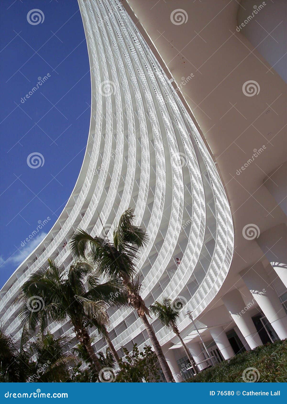 curved hotel