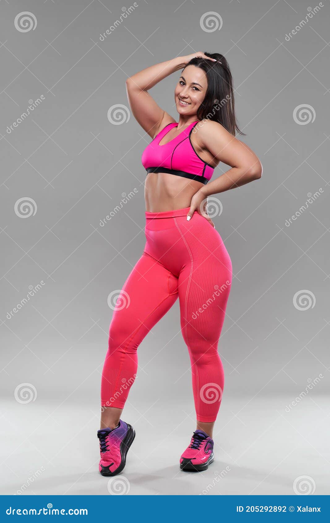 Curvy 205292892
