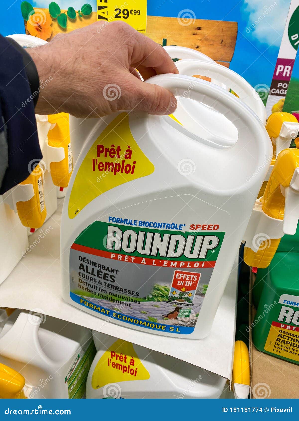 Customer Buying Roundup in a French Hypermarket. the New Roundup is a  Brand-name of an Herbicide without Glyphosate, Made by Monsa Editorial  Stock Image - Image of protection, carrefour: 181181774