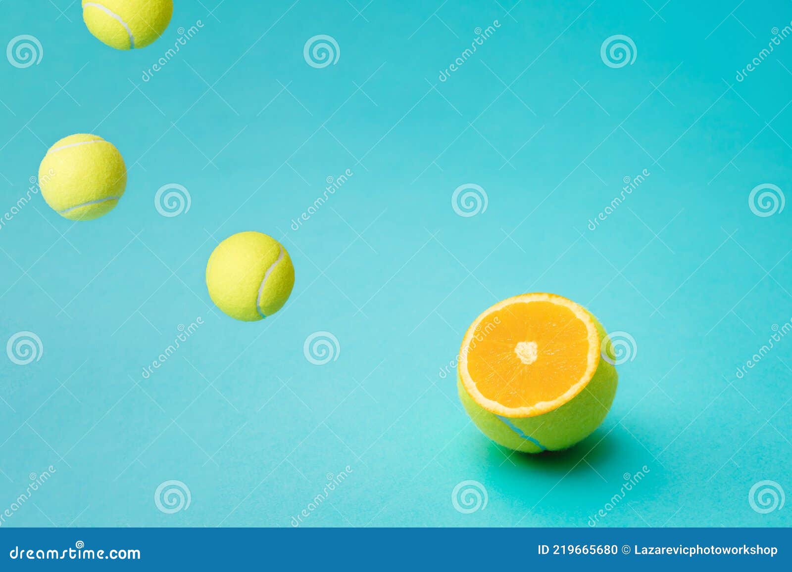 Modieus Machtigen Waarschijnlijk Cut in Half a Green Tennis Ball. an Orange in a Tennis Ball and Balls  Falling Next To it Stock Photo - Image of jungle, fitness: 219665680