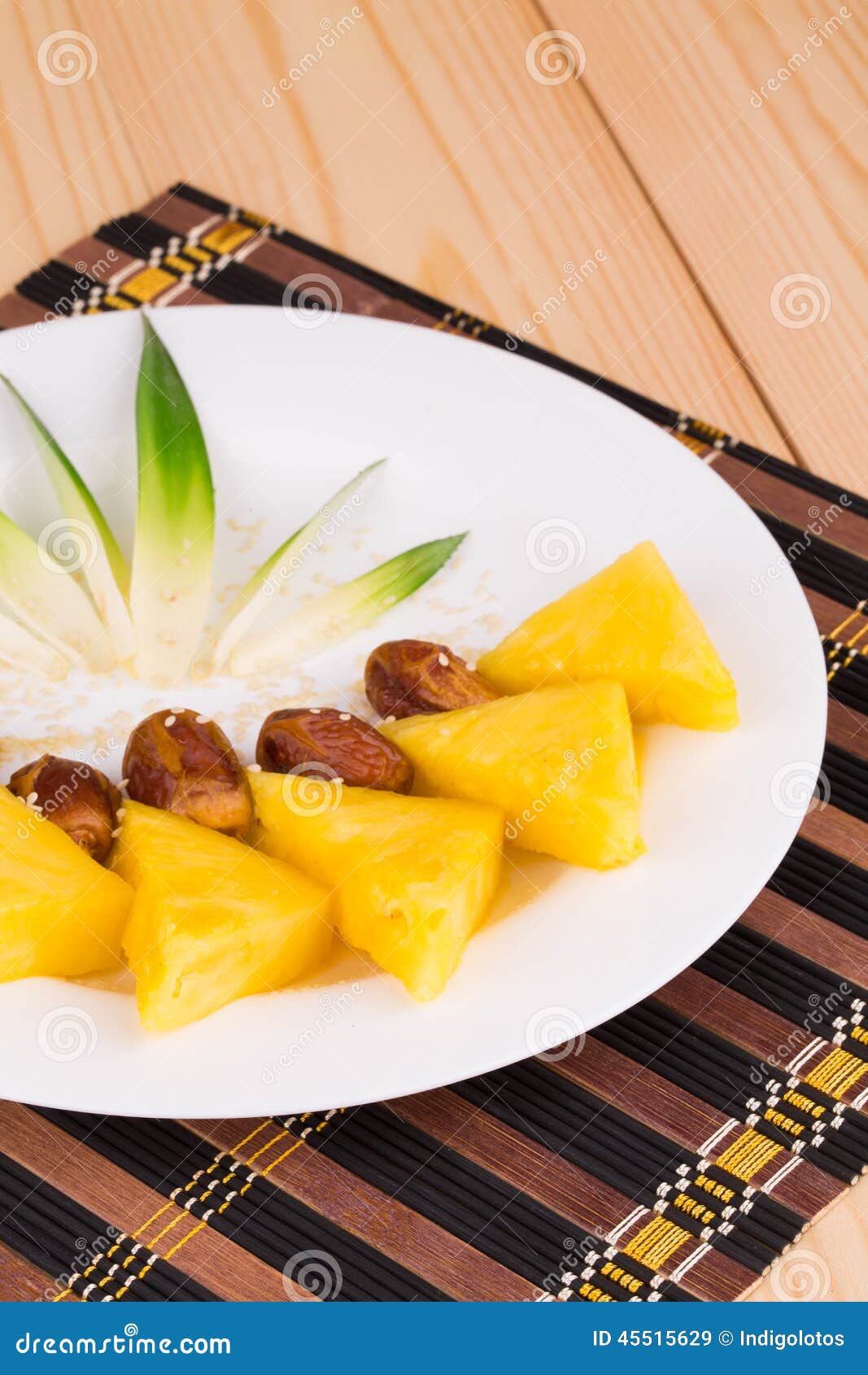 Cut pineapples stock image. Image of pineapple, stem - 45515629