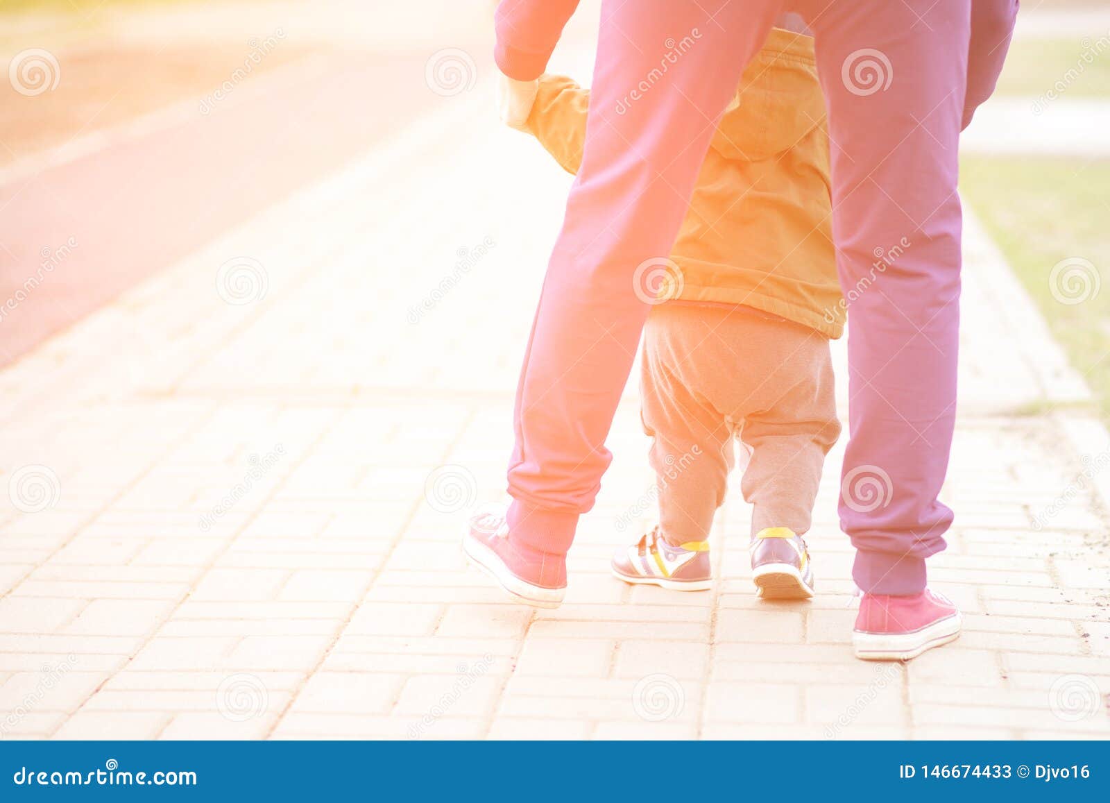 baby walking on hands and feet